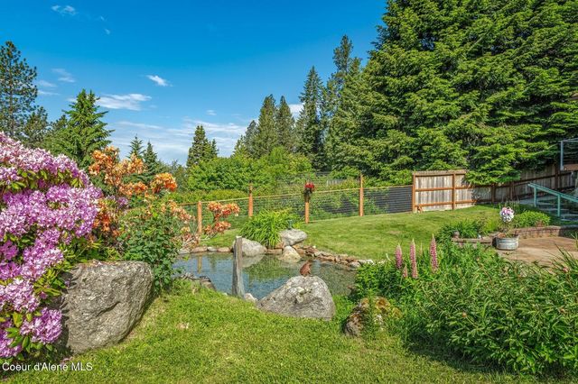 311 School Rd, Hope, ID 83836