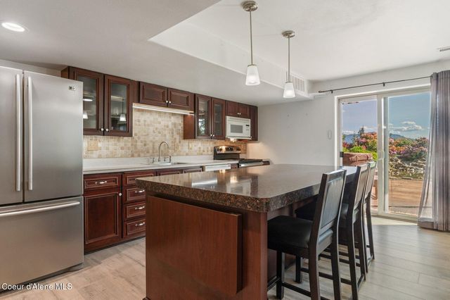 311 School Rd, Hope, ID 83836