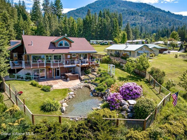 311 School Rd, Hope, ID 83836