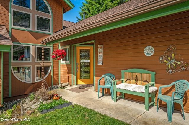 311 School Rd, Hope, ID 83836