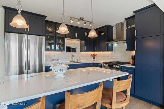 311 School Rd, Hope, ID 83836