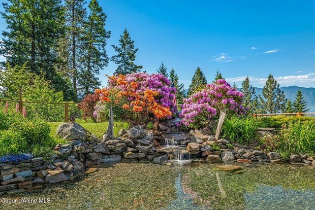 311 School Rd, Hope, ID 83836