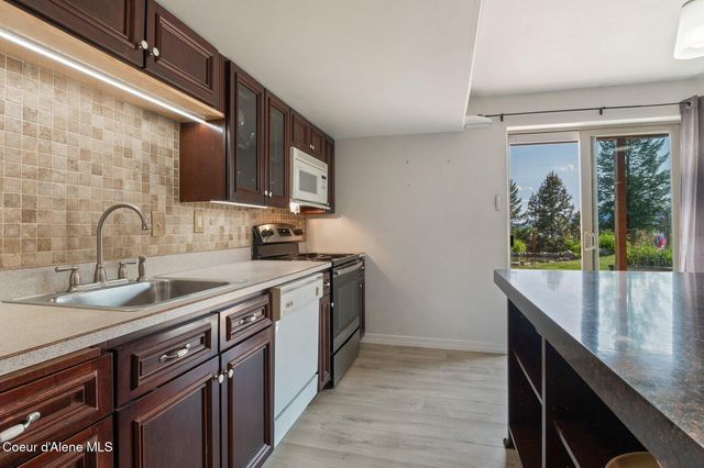 311 School Rd, Hope, ID 83836