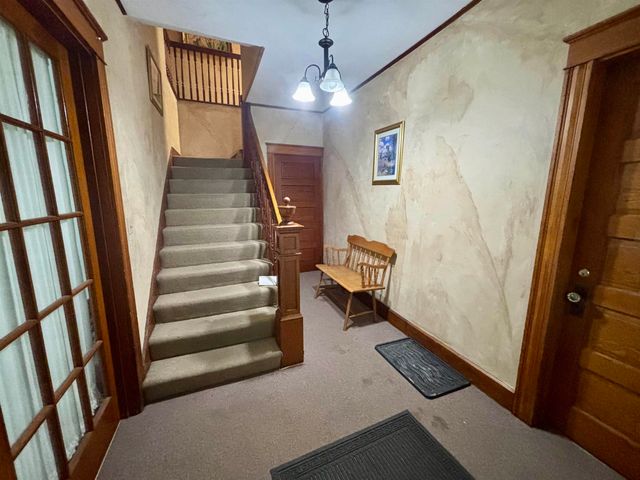 6 Fairfield Hill Road, St. Albans Town, VT 05478