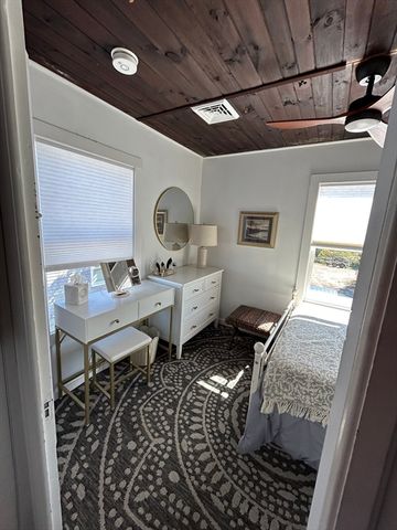 18 Marshfield Ave, Scituate, MA 02066