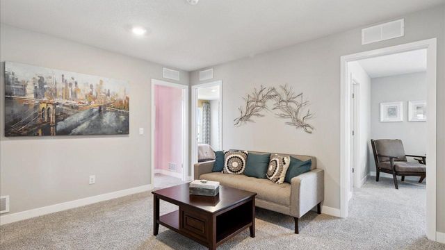 17058 Draper Way, Lakeville, MN 55044