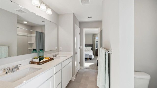 17058 Draper Way, Lakeville, MN 55044