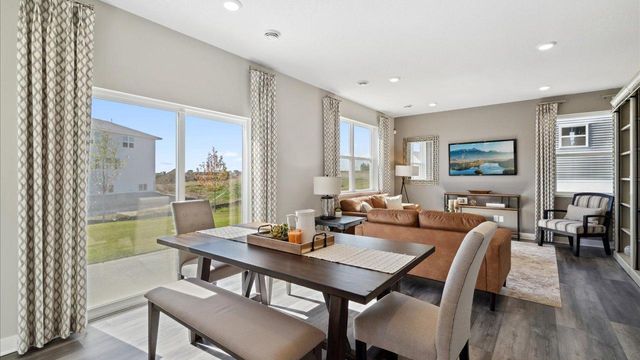 17058 Draper Way, Lakeville, MN 55044