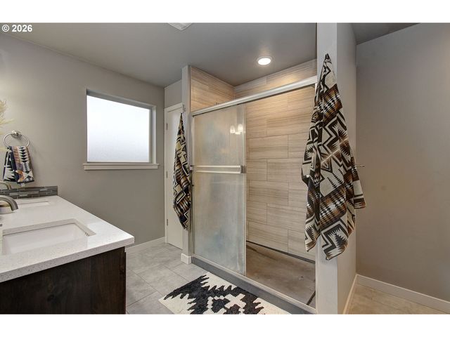 12321 Ne 116TH St, Vancouver, WA 98682