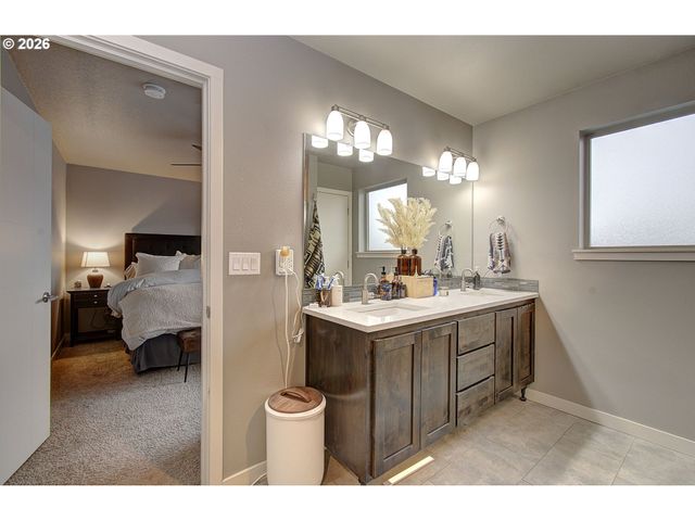 12321 Ne 116TH St, Vancouver, WA 98682