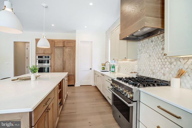 2633 WOOSTER CT, Vienna, VA 22180