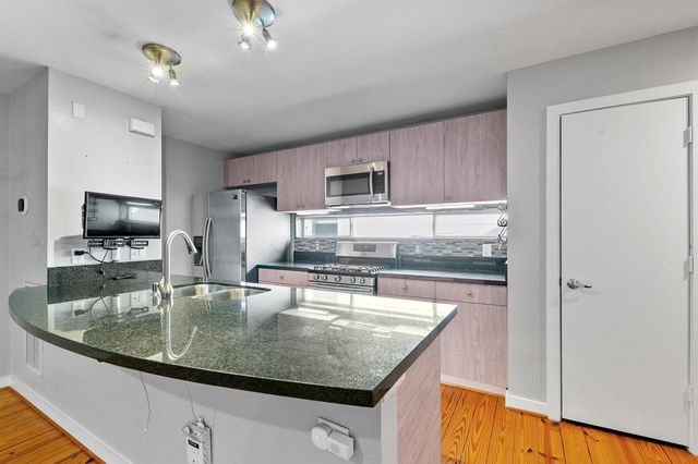 2614 Chenevert Street, Houston, TX 77004