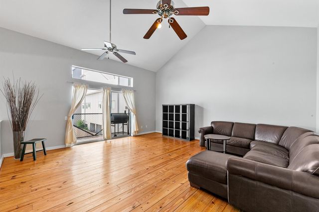 2614 Chenevert Street, Houston, TX 77004