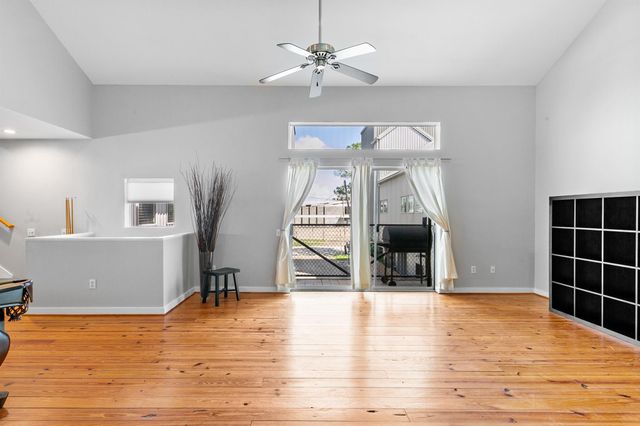 2614 Chenevert Street, Houston, TX 77004