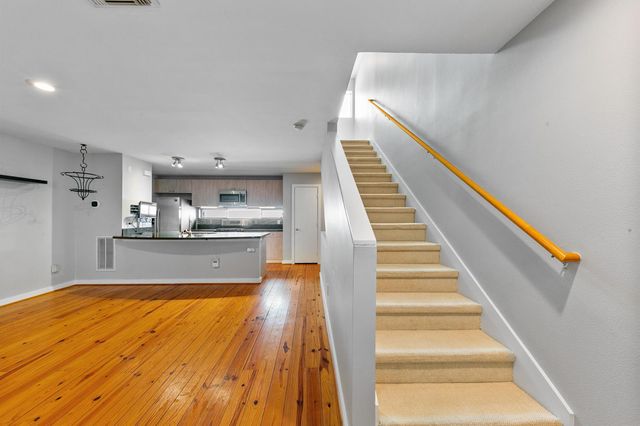 2614 Chenevert Street, Houston, TX 77004