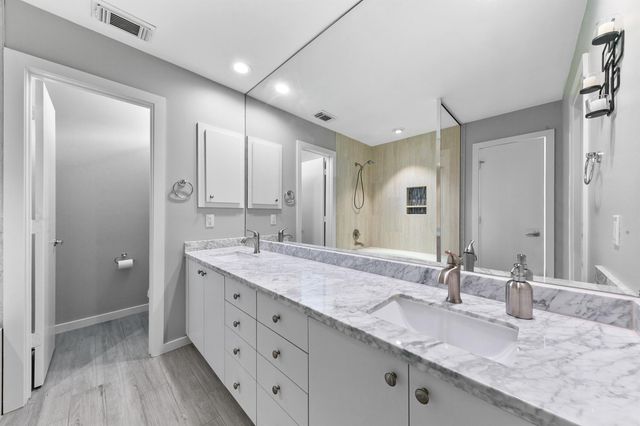 2614 Chenevert Street, Houston, TX 77004