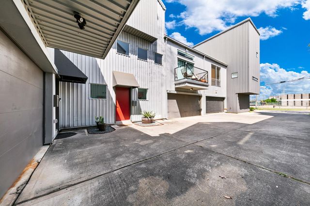 2614 Chenevert Street, Houston, TX 77004