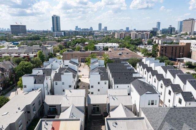 2614 Chenevert Street, Houston, TX 77004