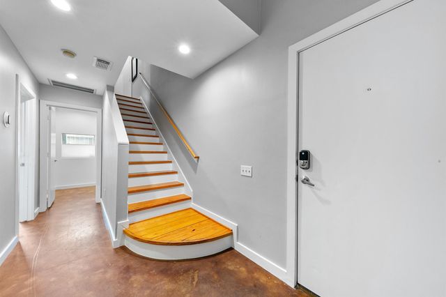 2614 Chenevert Street, Houston, TX 77004