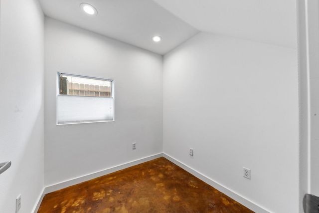 2614 Chenevert Street, Houston, TX 77004