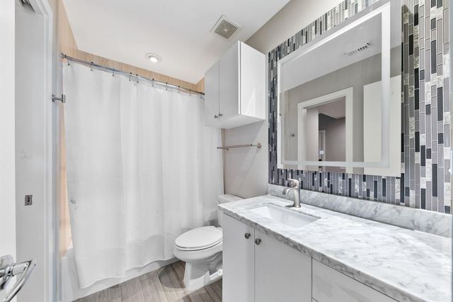 2614 Chenevert Street, Houston, TX 77004