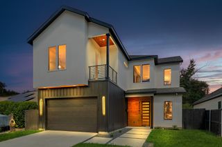 4024 Esmalda Street, Dallas, TX 75212