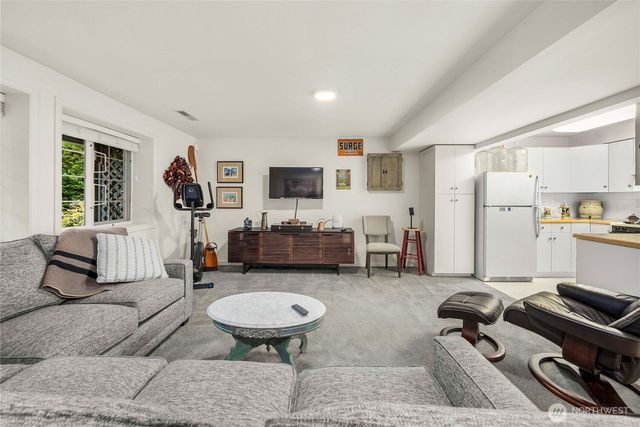 10316 43rd Street E, Edgewood, WA 98372