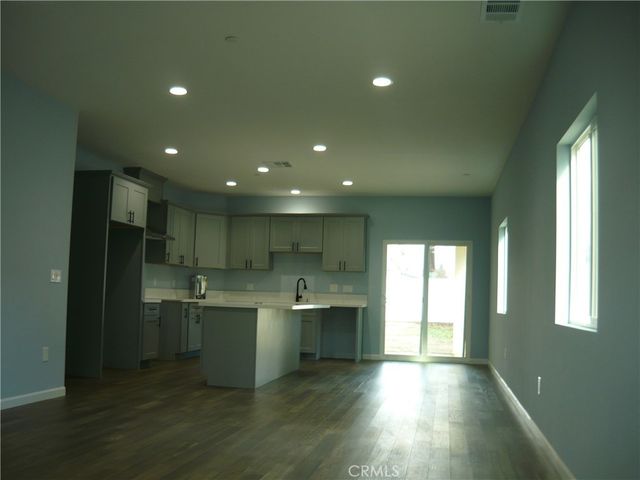 158 E Court Street, San Bernardino, CA 92410
