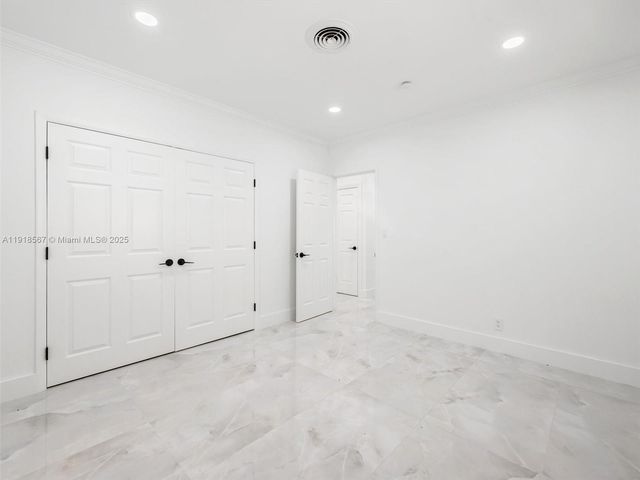 2764 NE 35th St, Fort Lauderdale, FL 33306