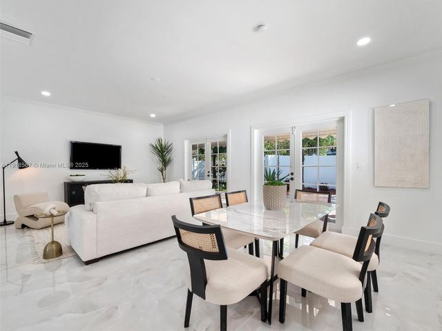 2764 NE 35th St, Fort Lauderdale, FL 33306