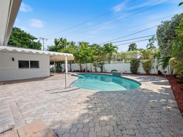 2764 NE 35th St, Fort Lauderdale, FL 33306