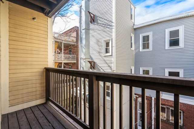 215 Athens St 4, Boston, MA 02127