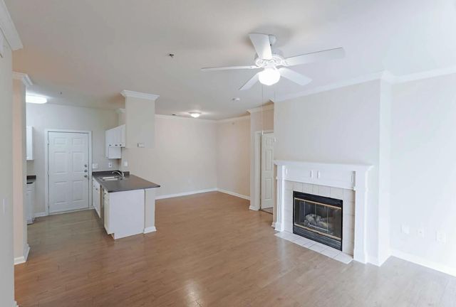 10505 S I-35 Frontage RD 632, Austin, TX 78747