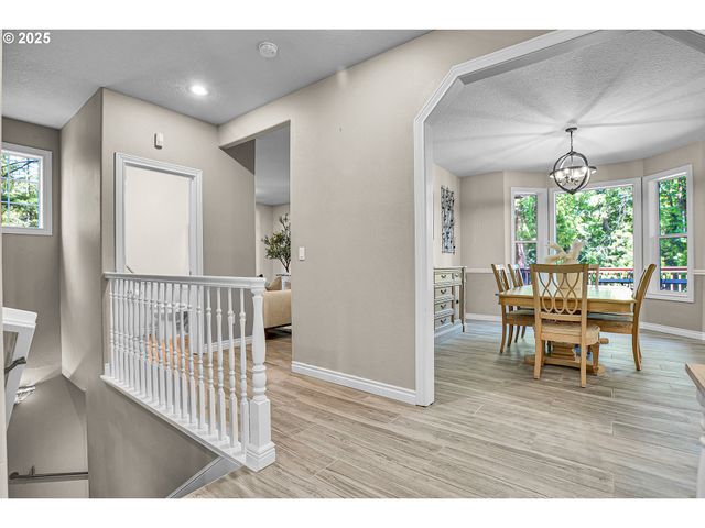 2672 Se VISTA Way, Gresham, OR 97080