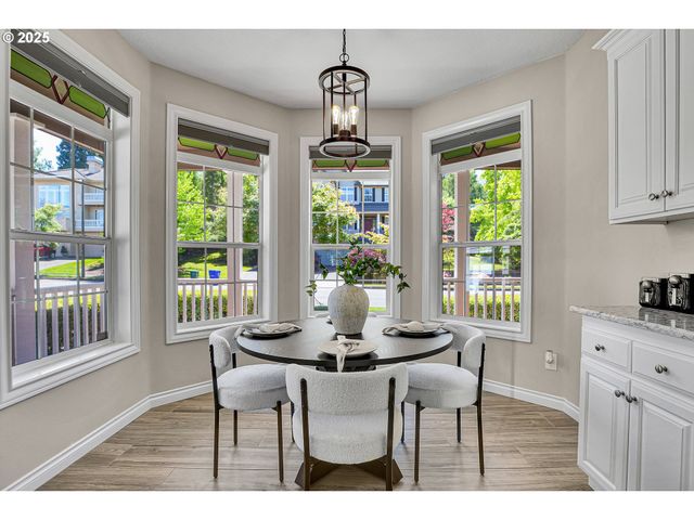 2672 Se VISTA Way, Gresham, OR 97080