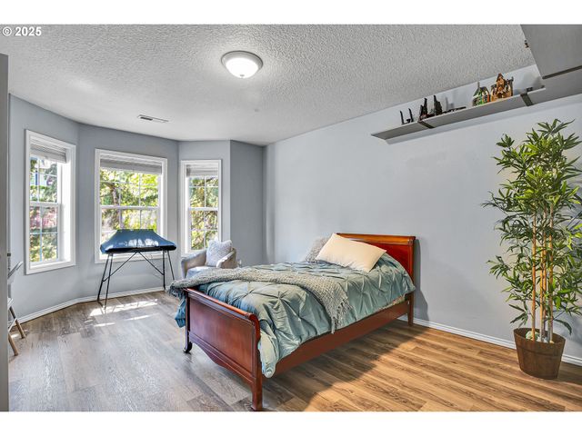 2672 Se VISTA Way, Gresham, OR 97080