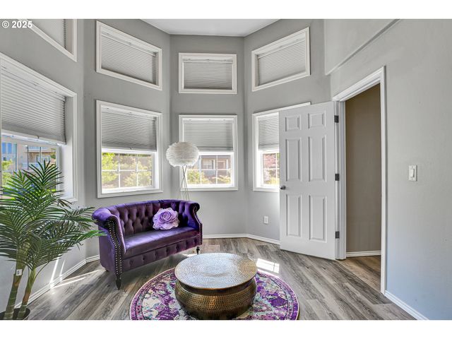 2672 Se VISTA Way, Gresham, OR 97080