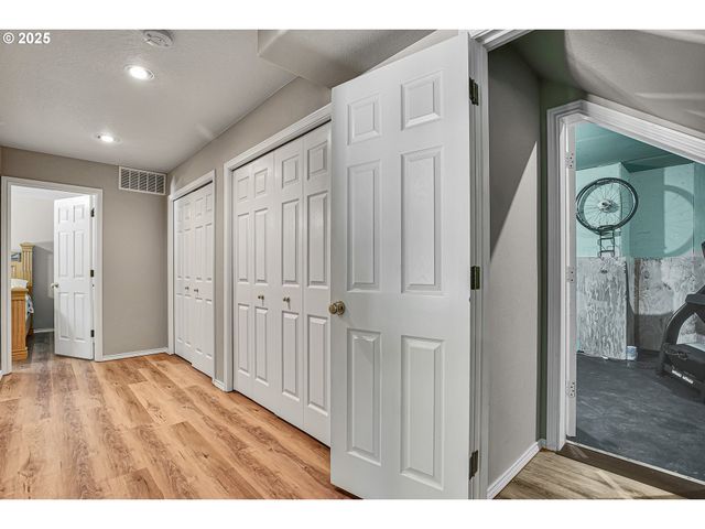 2672 Se VISTA Way, Gresham, OR 97080