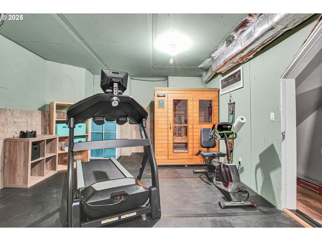 2672 Se VISTA Way, Gresham, OR 97080