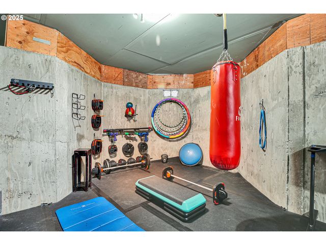 2672 Se VISTA Way, Gresham, OR 97080