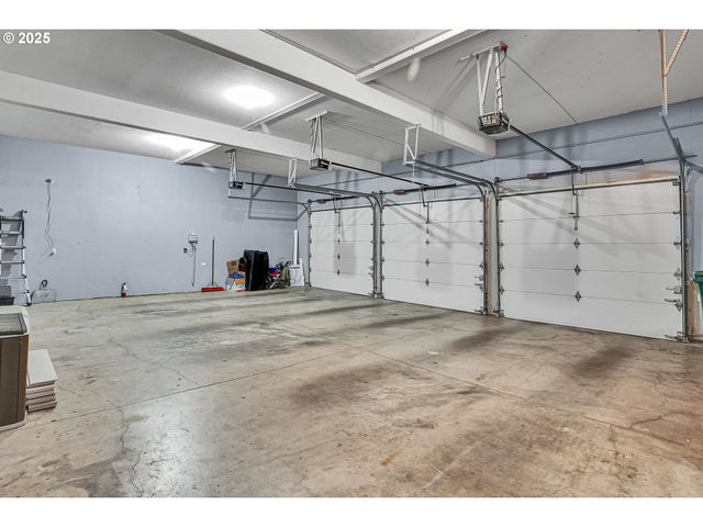 2672 Se VISTA Way, Gresham, OR 97080