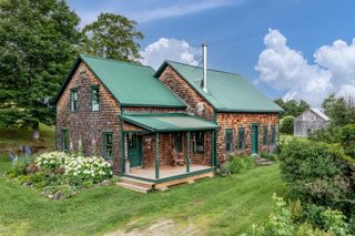 1076 Brown Hill Road, Elmore, VT 05657