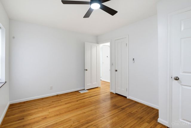 2034 Sundale Ave, North College Hill, OH 45239