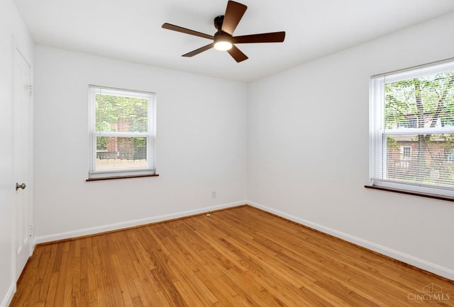 2034 Sundale Ave, North College Hill, OH 45239