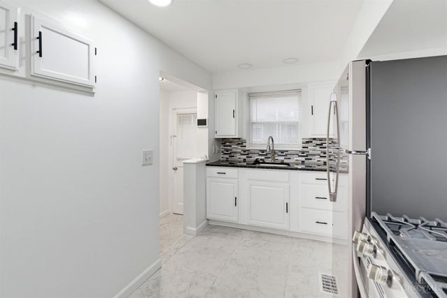 2034 Sundale Ave, North College Hill, OH 45239