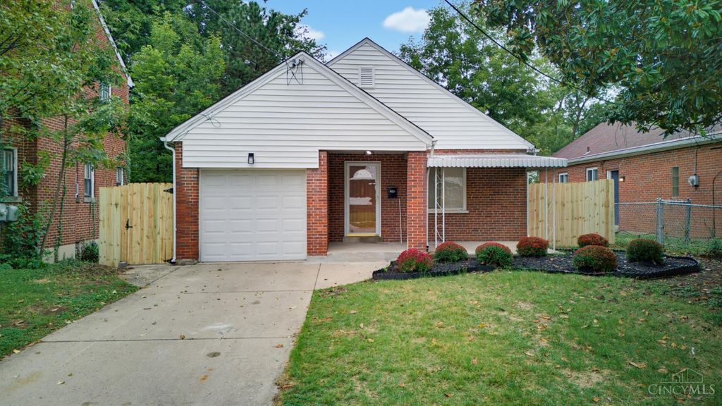 2034 Sundale Ave, North College Hill, OH 45239