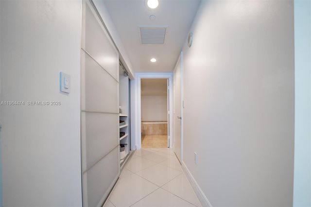 1800 S Ocean Dr 3102, Hallandale Beach, FL 33009