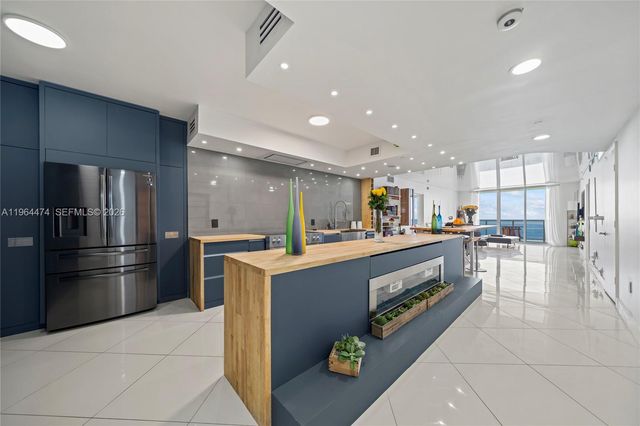 1800 S Ocean Dr 3102, Hallandale Beach, FL 33009