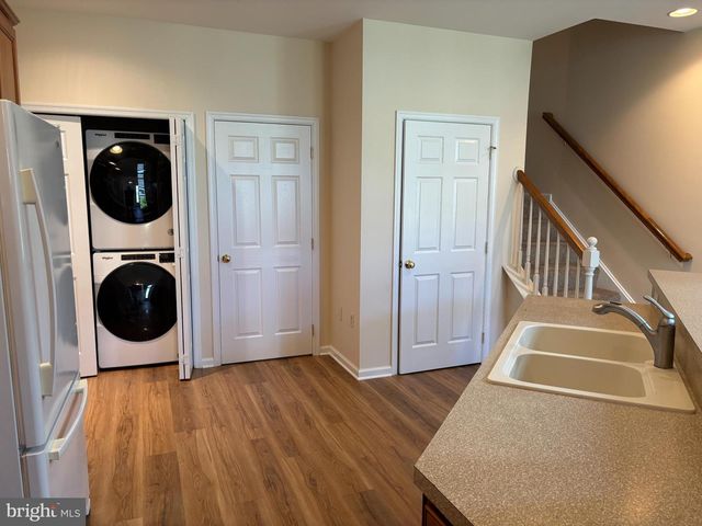 1103 HAMMON AVE, Ephrata, PA 17522