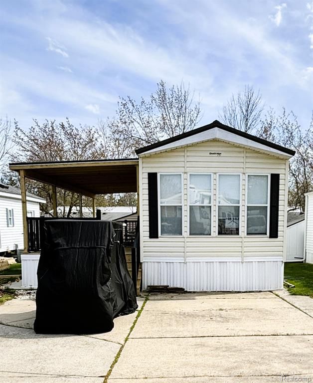 7166 Ben Franklin Drive, Lexington, MI 48450
